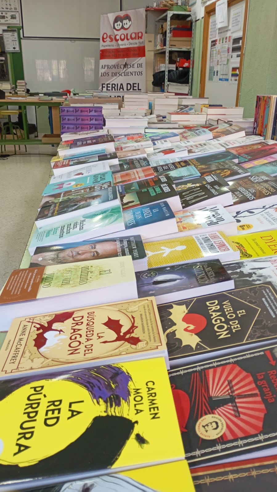 Feria del Libro en el IES Torre Olvidada de Torredelcampo.