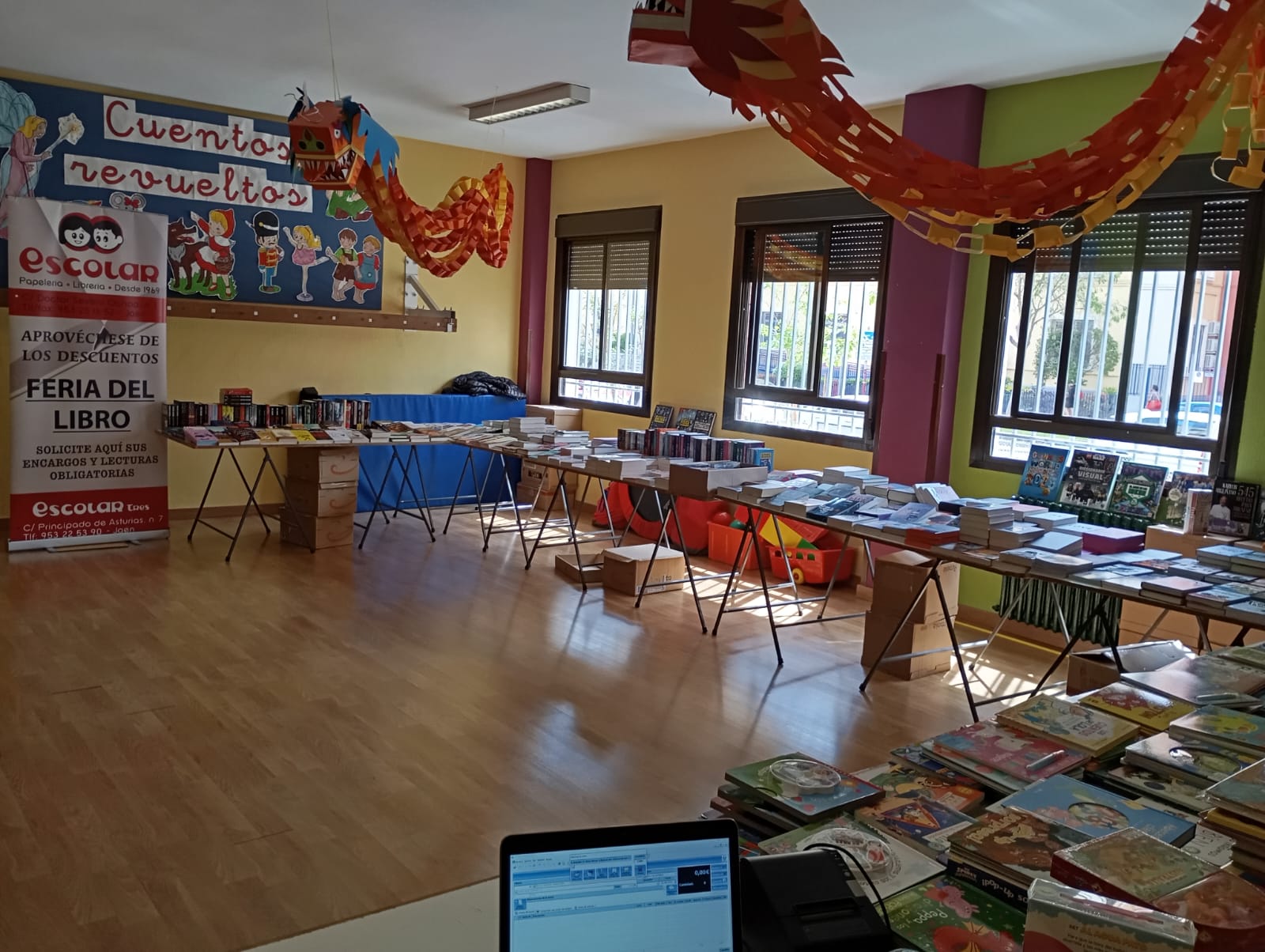 Feria del Libro en el Colegio Cristo Rey de Jaén.